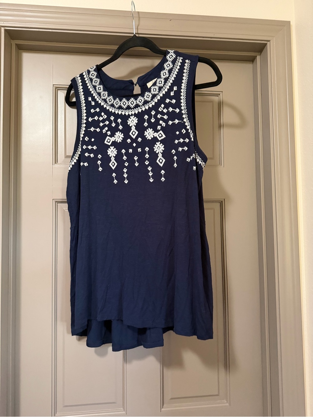 Style & Co. Navy Sleeveless Tank with White Embroidered Neckline
